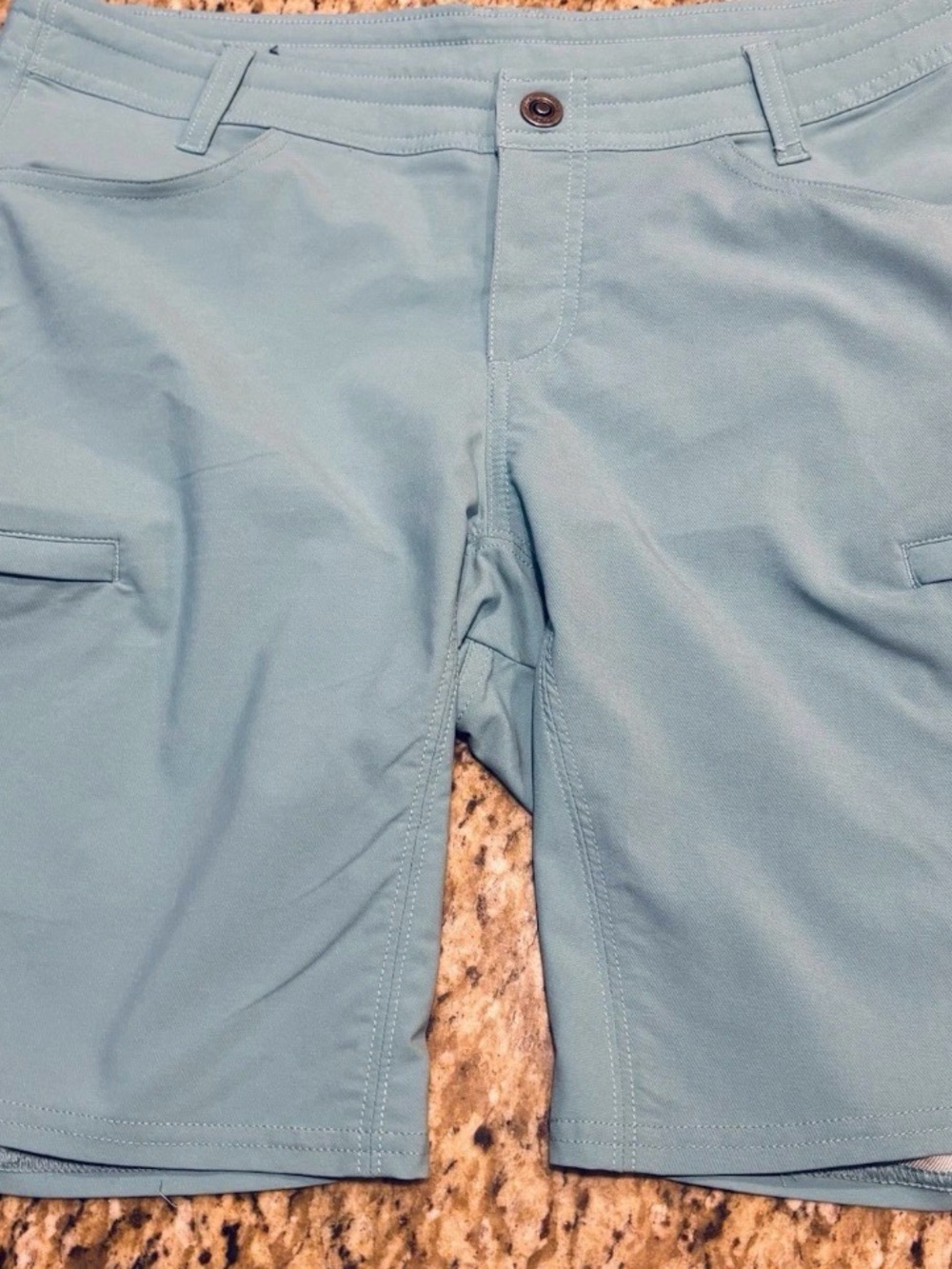 Kuhl Women’s Size 10 Anfib Short Light Blue aqua 9’ Inseam Zipper Pockets Hike